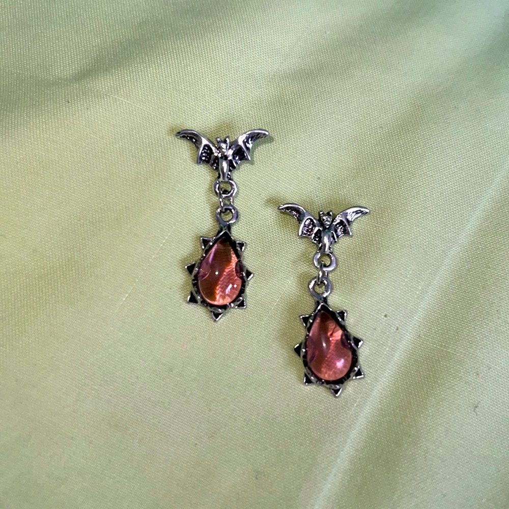 stunning goth victorian bat earrings